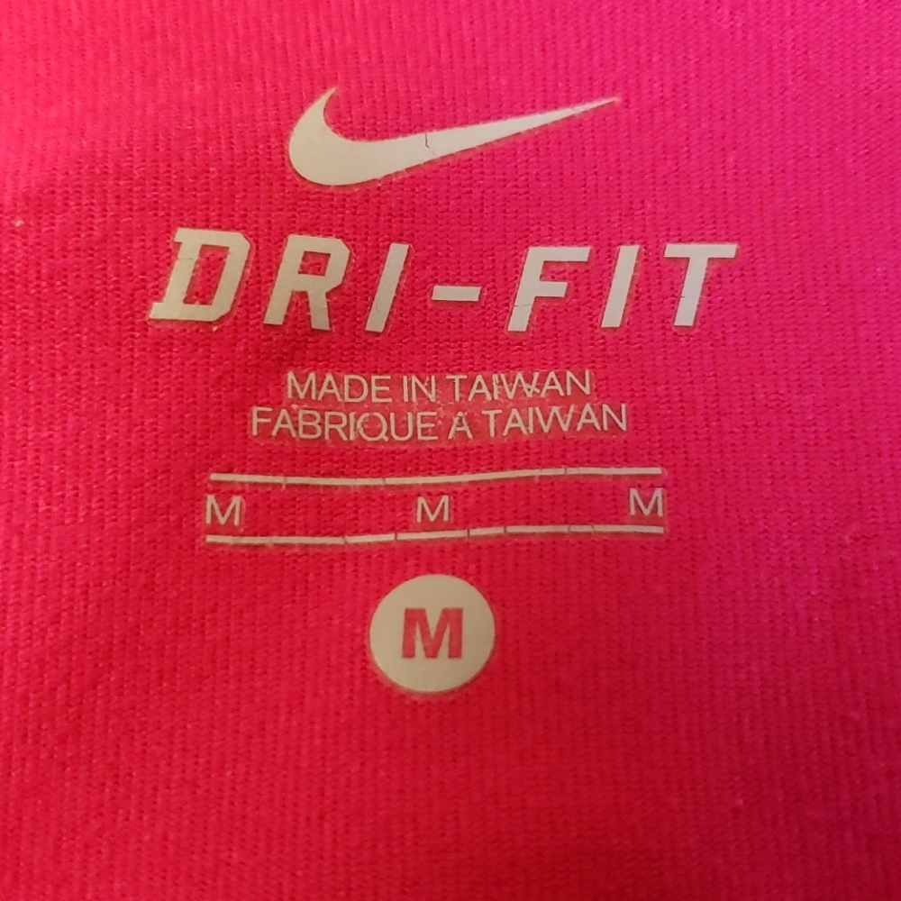 M Nike Hot Pink Dri-Fit Long Sleeve Top B83 - Picture 5 of 7